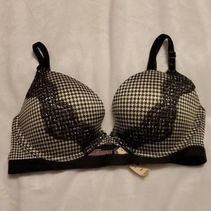 Victoria's Secret Very Sexy push up bra